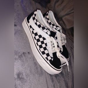 VANS Size 5 1/2